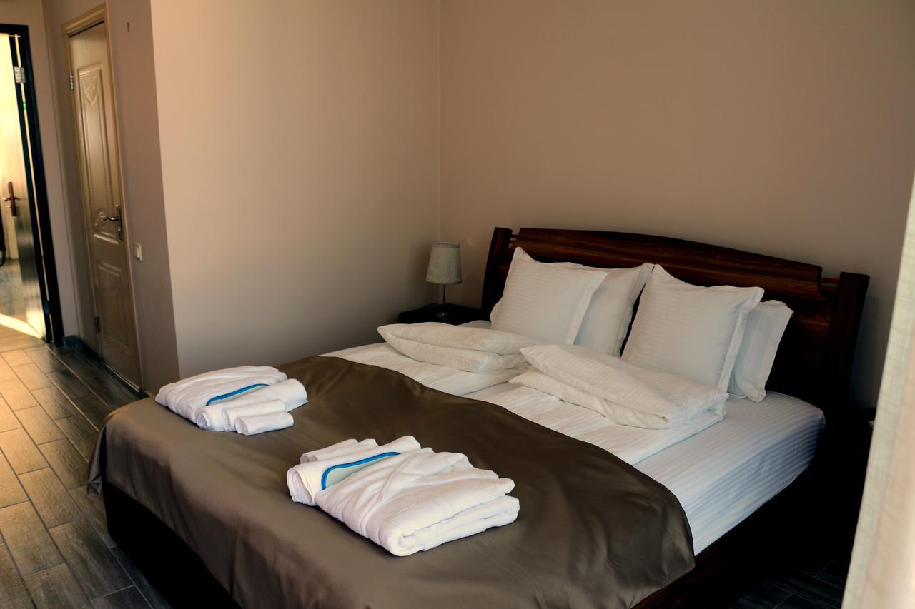 Hotel Lazi コブレチ エクステリア 写真