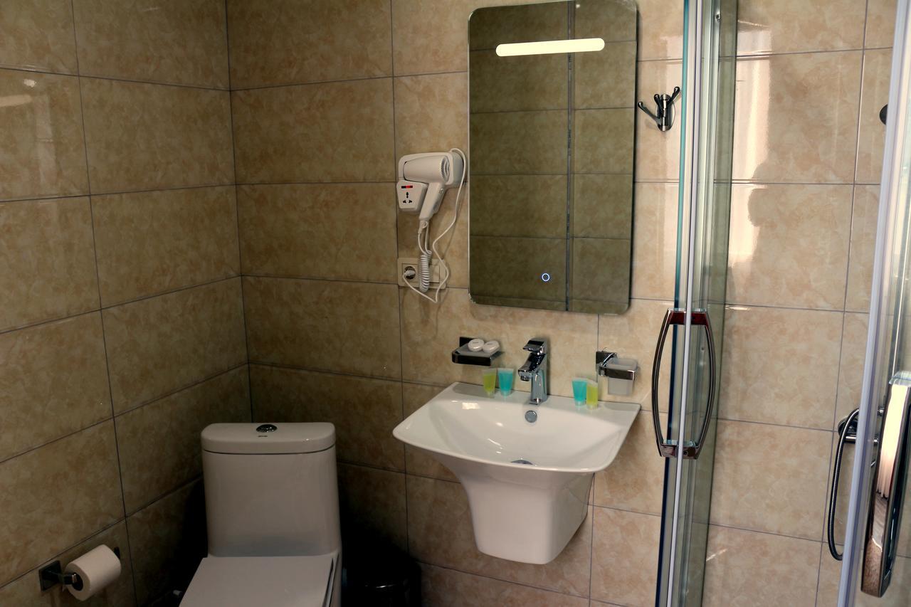 Hotel Lazi コブレチ エクステリア 写真