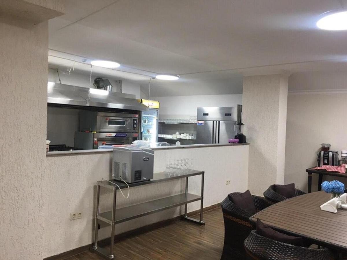 Hotel Lazi コブレチ エクステリア 写真